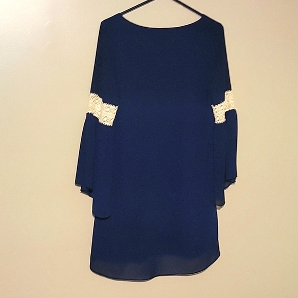 By & By Navy Blue Dress Medium Sheath Swing Chiffon‎ Lined V-neck Crochet - Picture 5 of 6